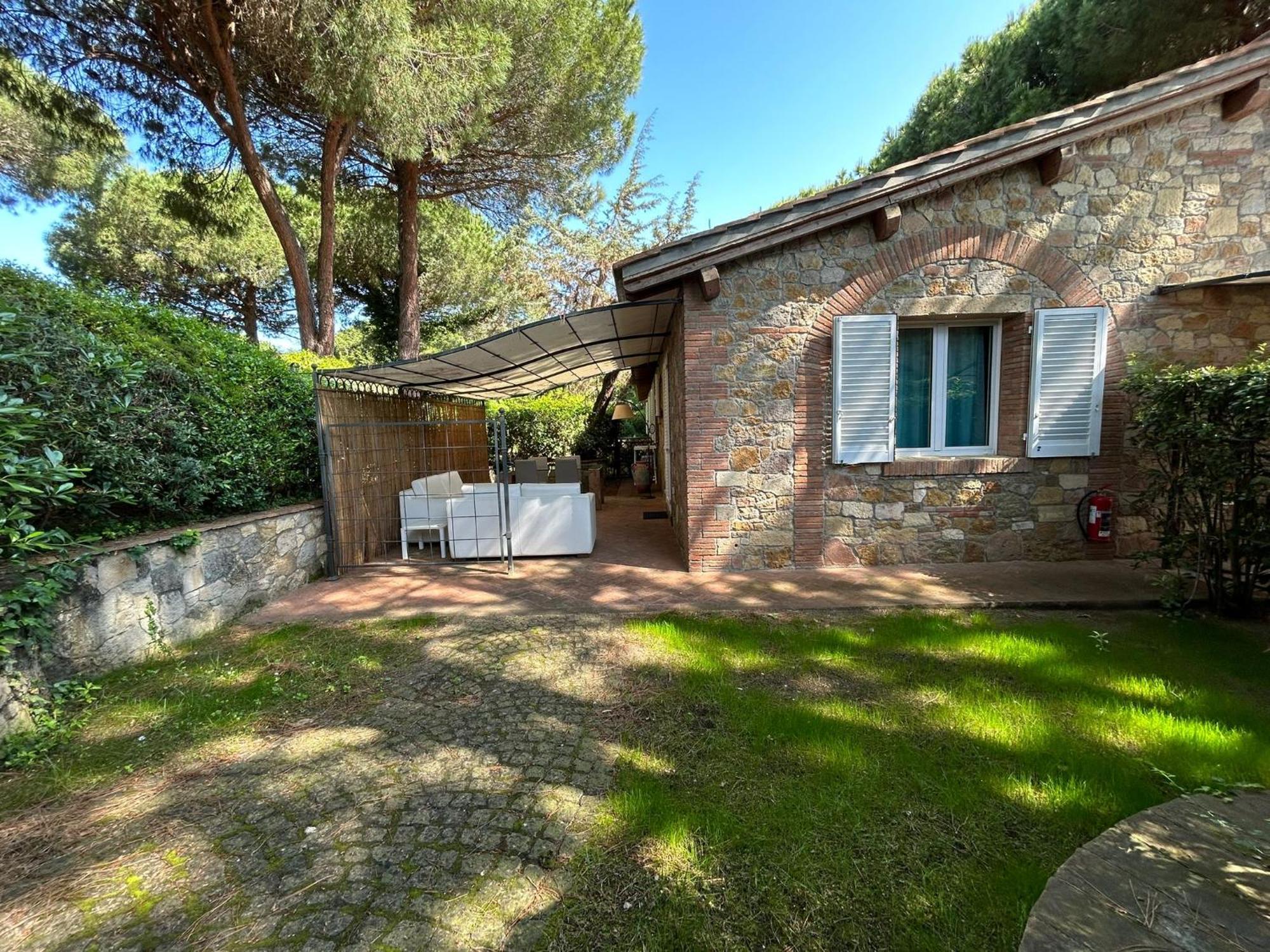 Villaggio I Sorbizzi Marina Di Bibbona Buitenkant foto